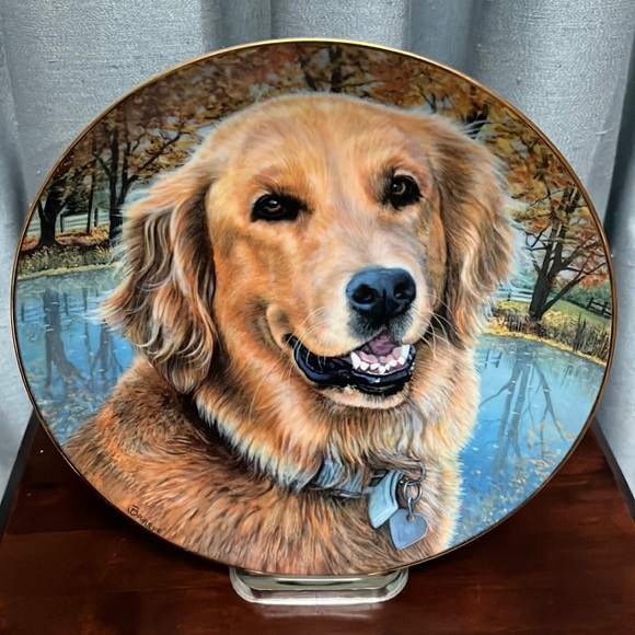 Patricia Bourque for Danbury Mint Other - Golden Retriever by Patricia Bourque Danbury Mint "All Smiles"